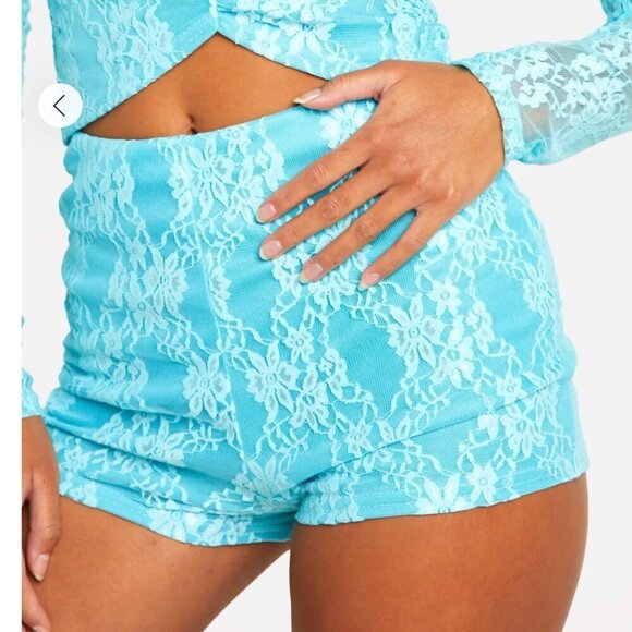 NWT Boohoo Turquoise Lace Booty Shorts US 10 - Picture 2 of 7